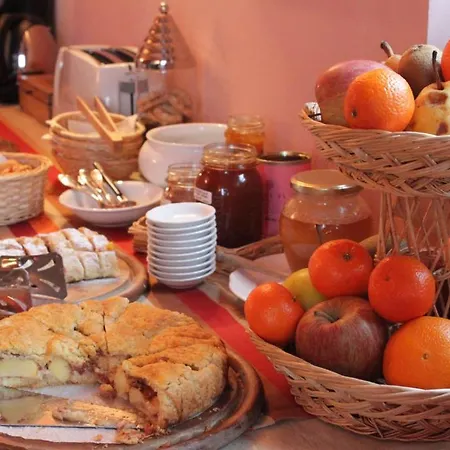 منزل ريفي La Tana Del Ghiro *